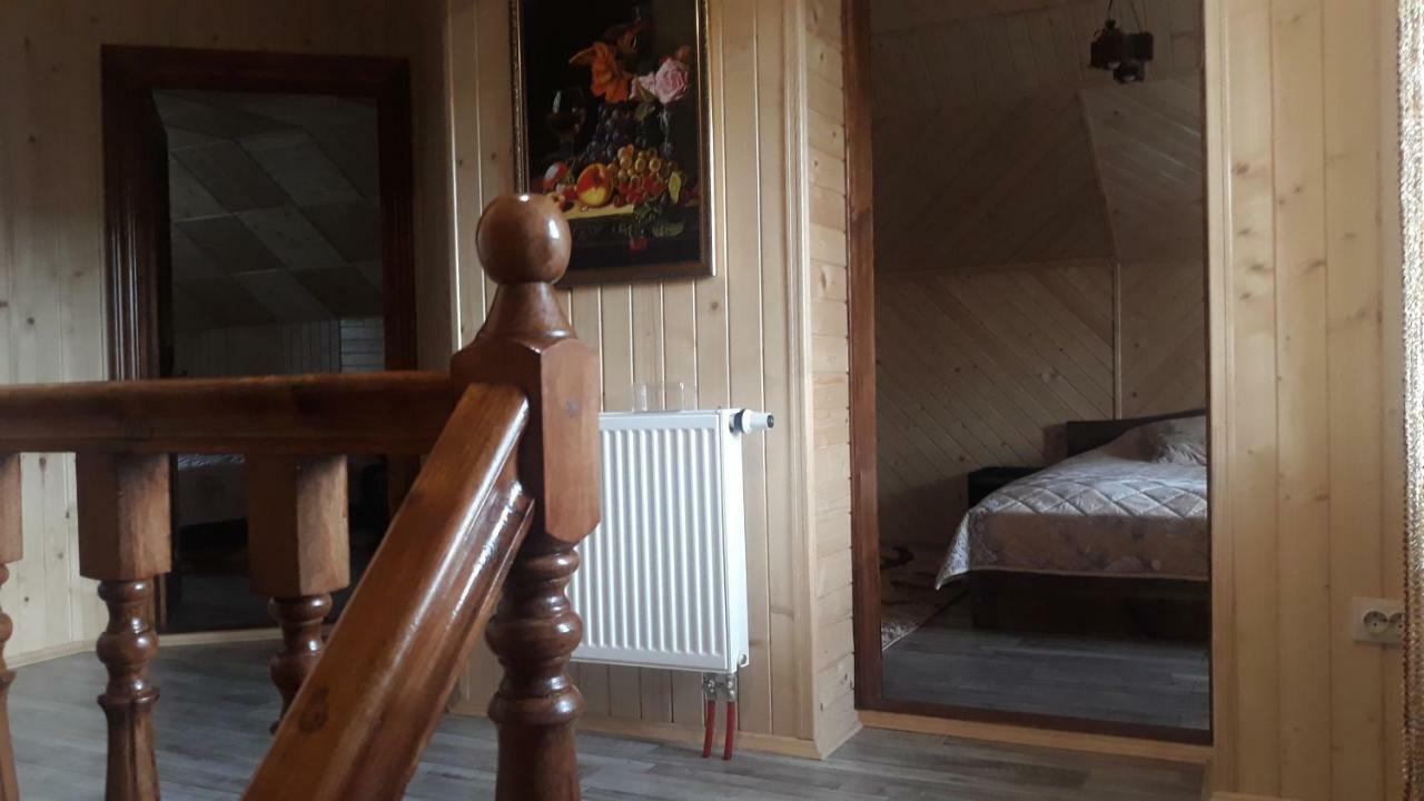 Bee House Поляниця Апартаменти Bukovel Exterior photo
