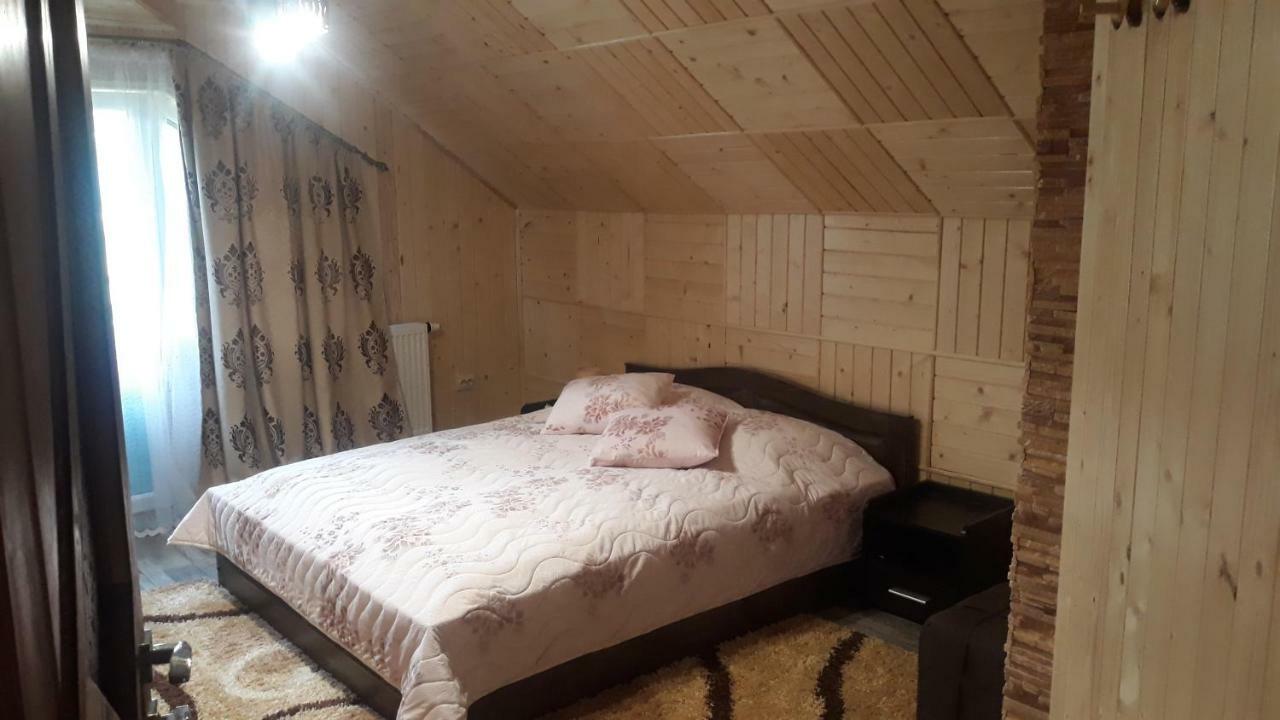 Bee House Поляниця Апартаменти Bukovel Exterior photo